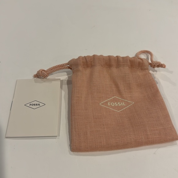 Fossil NWT Sofia Keychain in Brass Gold with Leather Trim with Dust Bag. - Picture 3 of 6